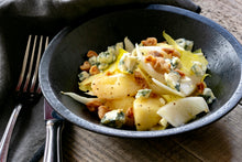 画像をギャラリービューアに読み込む, ブラックアンガス牛ハラミペッパーステーキ 粒マスタードソース バターライス添え&季節のフルーツとアンディーブのサラダ(1キット2人前)