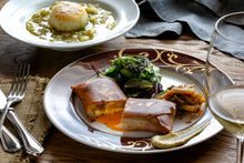 画像をギャラリービューアに読み込む, 牛肉とジャガイモのブリック包み焼き&キャベツとベーコン、ジェノベーゼのスープリゾット(1キット2人前)