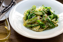 画像をギャラリービューアに読み込む, たっぷり野菜のスパゲッティ オルトラーナ&豚ヒレのハーブカツレツ  クレソンのサラダ添え(1キット2人前)