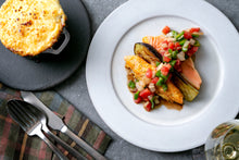 画像をギャラリービューアに読み込む, サーモンのピカタ 彩り野菜のケッカソース&アッシェ・パルマンティエ(1キット2人前)