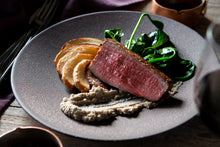 画像をギャラリービューアに読み込む, 【2周年記念】牛もも肉のグリル フォアグラとトリュフの2種のソース&海老と玉ねぎのフェディリーニ わさび風味(1キット2人前)
