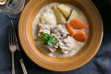 画像をギャラリービューアに読み込む, 牛バラ肉のほろほろクリームブランケット&2種のキノコとベーコンのバルサミコソテー(1キット2人前)