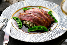 画像をギャラリービューアに読み込む, 【2周年記念】ホワイトアスパラとホタテのポワレ アンチョビクリーム&マグレカナールのスパイシーロースト グリーンマスタードソース(1キット2人前)