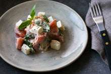 画像をギャラリービューアに読み込む, 豚バラポルケッタのポトフ&生姜風味のトマトとクリームチーズのカプレーゼ(1キット2人前)