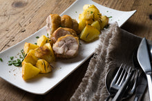 画像をギャラリービューアに読み込む, 3種のきのこのクリームパスタ〜トリュフ風味〜&鶏もも肉のロートロ ローズマリー風味 じゃが芋のロースト添え(1キット2人前)