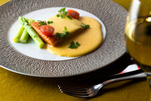 画像をギャラリービューアに読み込む, サーモンポワレのオランデーズソース〜グリーンアスパラを添えて〜&焼きなすのポタージュスープ(1キット2人前)