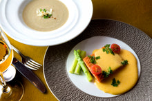 画像をギャラリービューアに読み込む, サーモンポワレのオランデーズソース〜グリーンアスパラを添えて〜&焼きなすのポタージュスープ(1キット2人前)