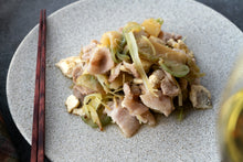 画像をギャラリービューアに読み込む, 油淋鱧 煎り酒ソース&豚肉と豆腐のザーサイ炒め(1キット2人前)