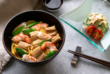 画像をギャラリービューアに読み込む, 【2周年記念】黒毛和牛の炙り焼き 西京味噌のソース&ずわい蟹ときゅうりの胡麻酢和え&穴子と海老のちらし寿司(1キット2人前)