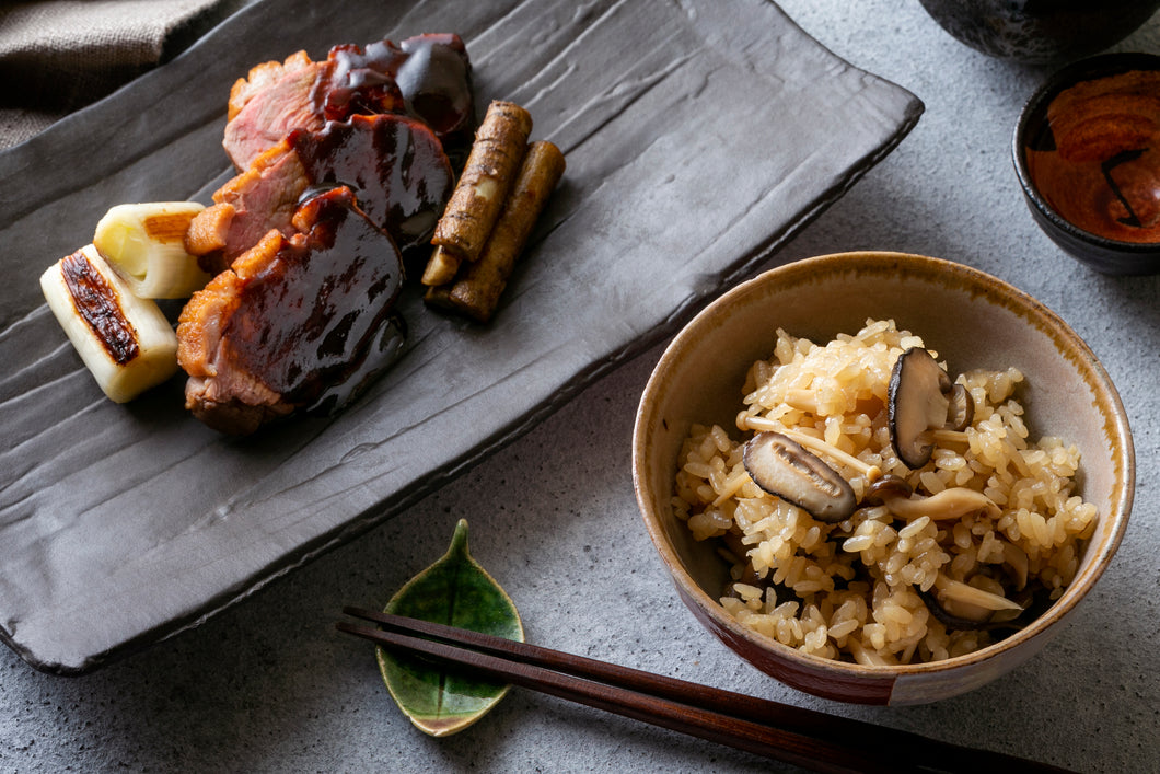 鴨と牛蒡とネギのロースト 赤味噌ソース＆きのこの炊き込みご飯（1キット2人前）